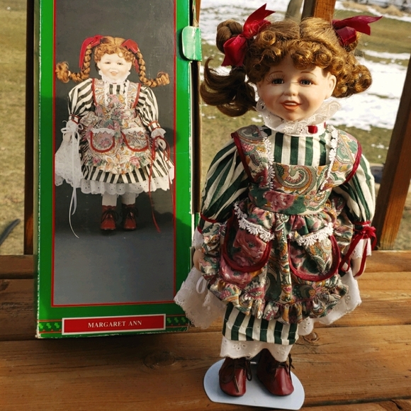 House of Lloyd Christmas Margaret Ann - Picture 1 of 4